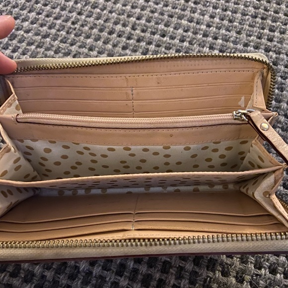 Kate Spade Gold Wallet - Picture 4 of 5